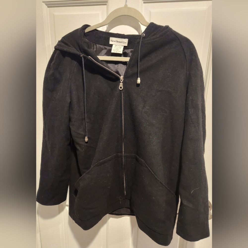 Harve Benard Sport  Hooded Size 6